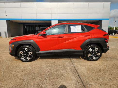 Used 2025 Hyundai Kona SEL FWD image 5