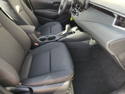 Used 2024 Toyota Corolla LE FWD image 16