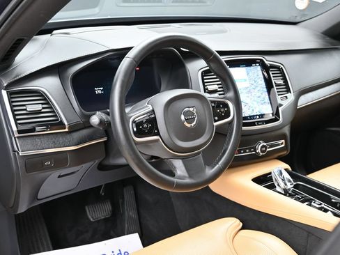Used 2023 Volvo XC90 B6 Ultimate w/ Protection Package Premier AWD/4WD image 13