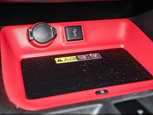 Used 2022 Toyota RAV4 TRD Off-Road AWD/4WD image 15