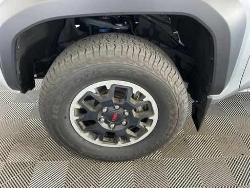 Used 2024 Toyota Tacoma TRD Off-Road AWD/4WD image 7