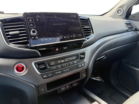 Used 2025 Honda Ridgeline RTL+ image 12