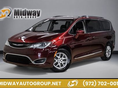 Used 2020 Chrysler Pacifica Touring-L