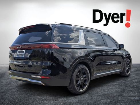 Certified 2024 Kia Carnival SX FWD image 5