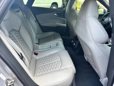 Used 2017 Audi RS 7 Prestige image 29
