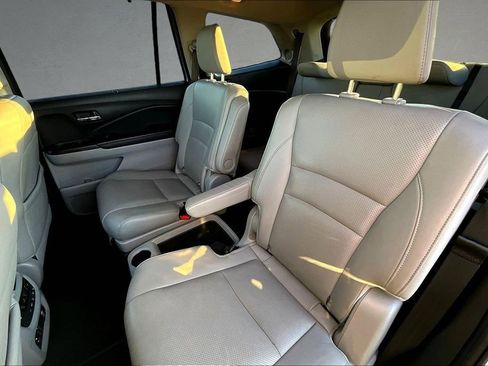 Used 2017 Honda Pilot Elite image 23
