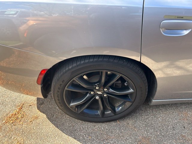 Used 2018 Dodge Charger SXT Plus w/ Blacktop Package RWD image 6