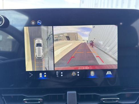 New 2026 Chevrolet Equinox RS w/ Convenience Package III AWD/4WD image 24