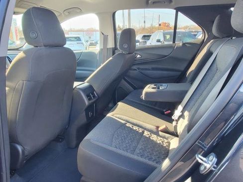 Used 2022 Chevrolet Equinox LT image 24