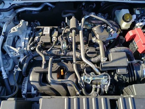 New 2025 Nissan Kicks SR image 23