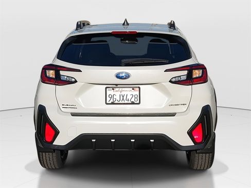 Used 2024 Subaru Crosstrek 2.0i Premium image 6