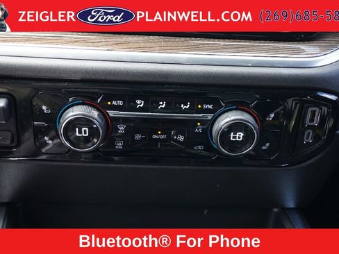 Used 2024 Chevrolet Silverado 1500 RST AWD/4WD image 21