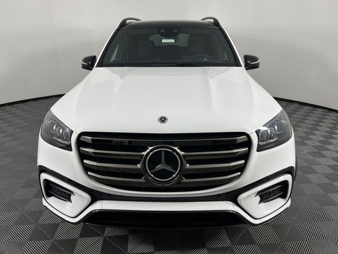 New 2026 Mercedes-Benz GLS 580 4MATIC image 5
