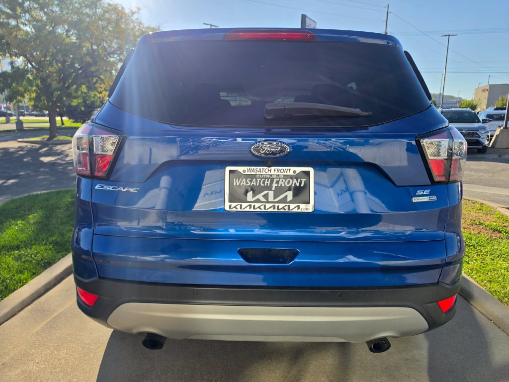 Used 2017 Ford Escape SE w/ Equipment Group 201A AWD/4WD image 6