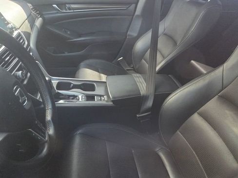 Certified 2018 Honda Accord Sport image 11