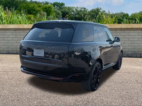 New 2026 Land Rover Range Rover SE image 4