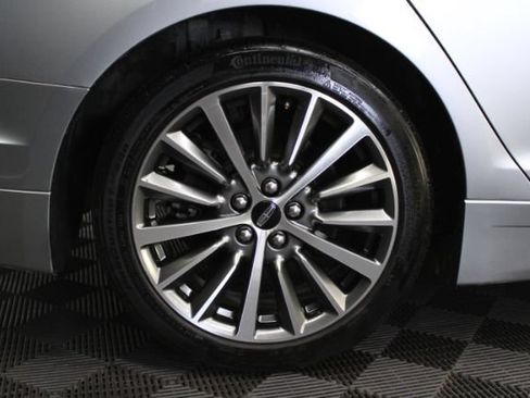 Used 2020 Lincoln MKZ Hybrid w/ Convenience Package FWD image 5
