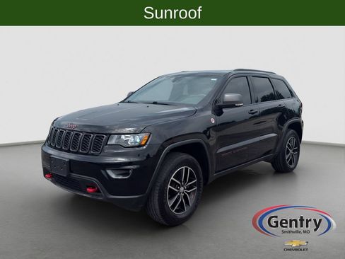 Used 2018 Jeep Grand Cherokee Trailhawk AWD/4WD image 1