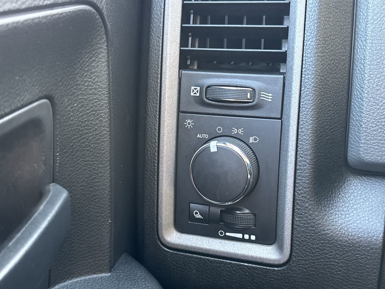 Used 2018 RAM 3500 Tradesman w/ Popular Equipment Group AWD/4WD image 16