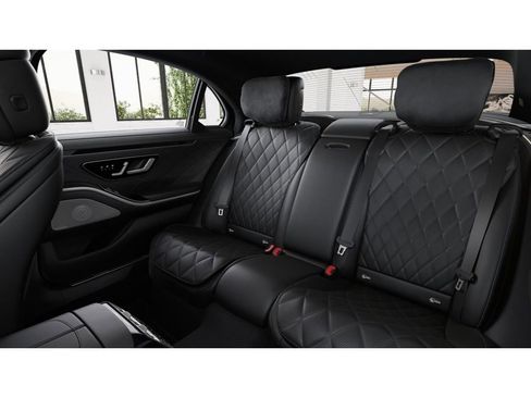 New 2026 Mercedes-Benz S 580 4MATIC Sedan image 4