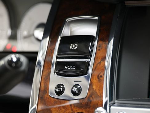 Used 2015 Rolls-Royce Ghost RWD image 34