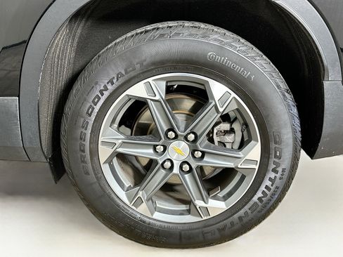 Used 2023 Chevrolet Blazer LT image 11