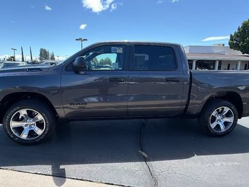 New 2026 RAM 1500 Express AWD/4WD image 7