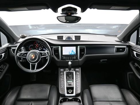 Used 2017 Porsche Macan GTS image 24