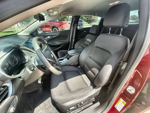 Used 2024 Chevrolet Malibu LT FWD image 18