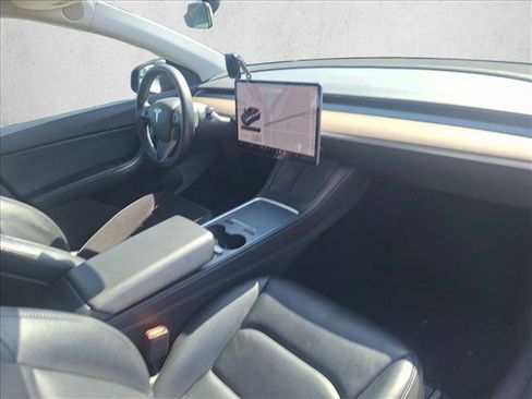 Used 2021 Tesla Model Y Performance AWD/4WD image 16