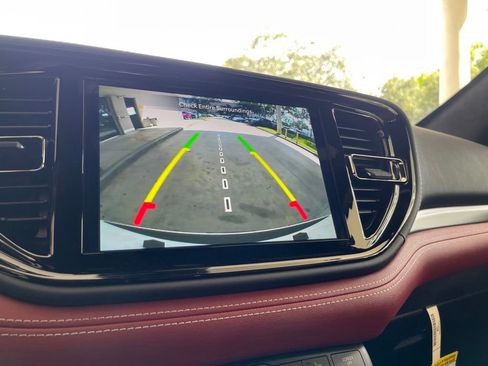 New 2023 Dodge Durango SRT Hellcat image 9