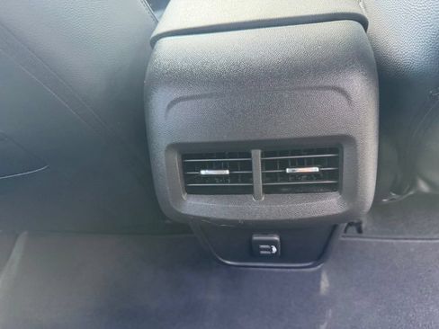 Used 2020 Chevrolet Equinox LT FWD image 10