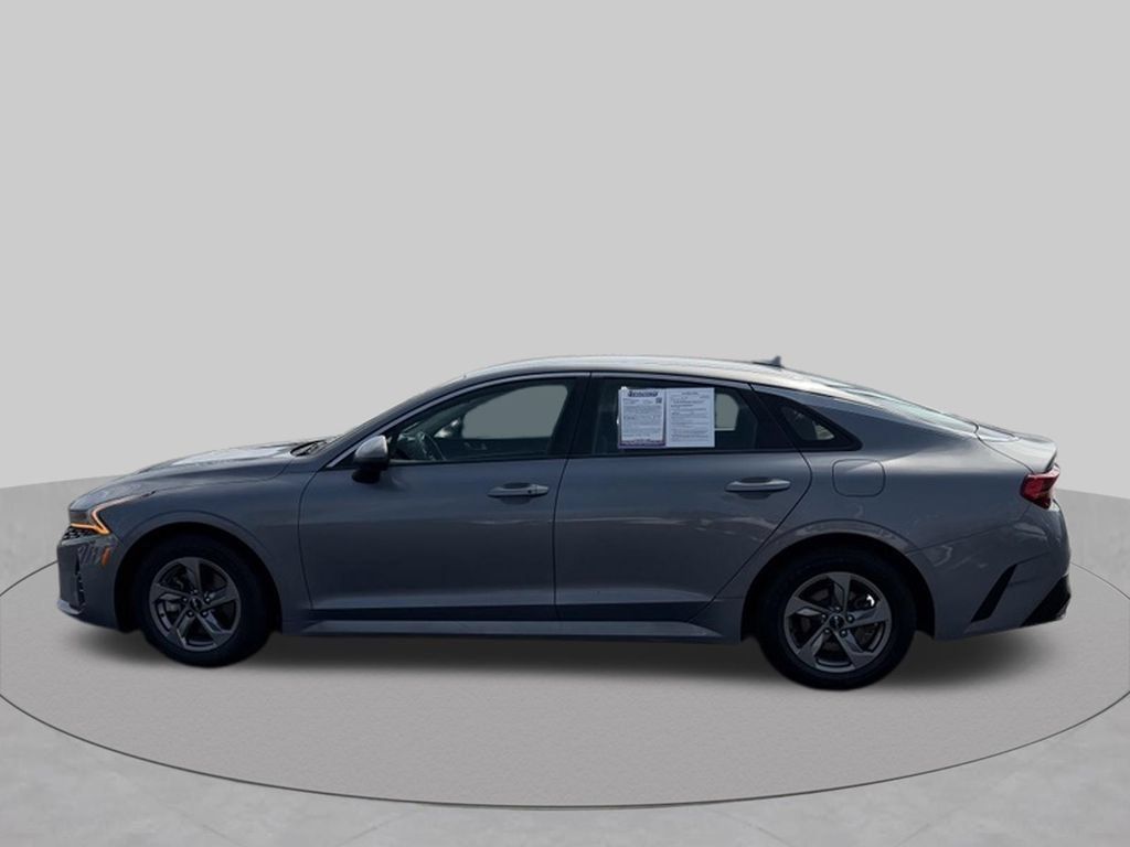 Used 2022 Kia K5 LXS FWD image 9