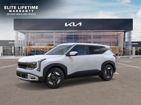 New 2027 Kia Seltos LX FWD image 4