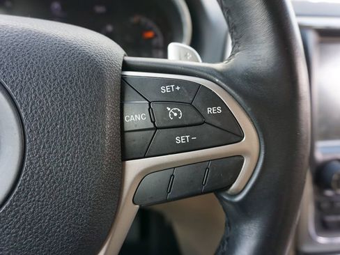 Used 2016 Jeep Grand Cherokee Laredo w/ Quick Order Package 23E image 8