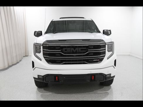 Used 2023 GMC Sierra 1500 AT4 w/ AT4 Premium Package AWD/4WD image 2