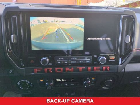 Certified 2025 Nissan Frontier PRO-4X image 24