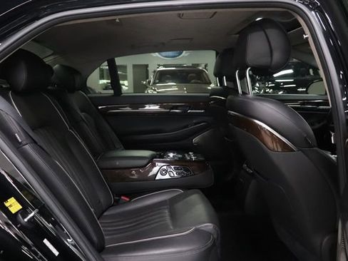 Used 2017 Genesis G90 5.0 Ultimate RWD image 21