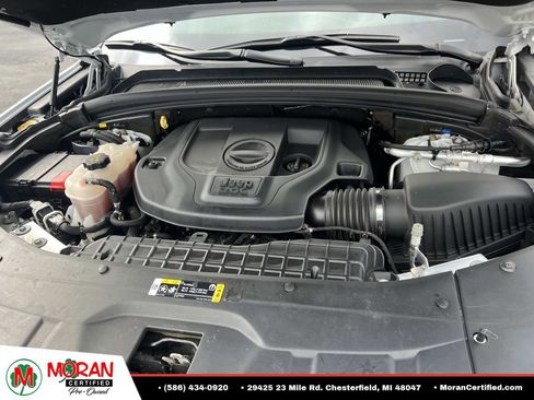 Used 2023 Jeep Grand Cherokee Overland AWD/4WD image 10