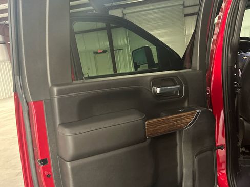 Used 2020 Chevrolet Silverado 2500 High Country w/ Technology Package image 26