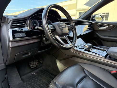 Used 2019 Audi Q8 Premium w/ Convenience Package image 21