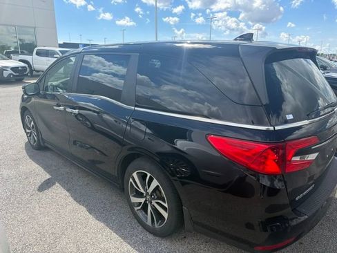 Used 2024 Honda Odyssey Touring image 2