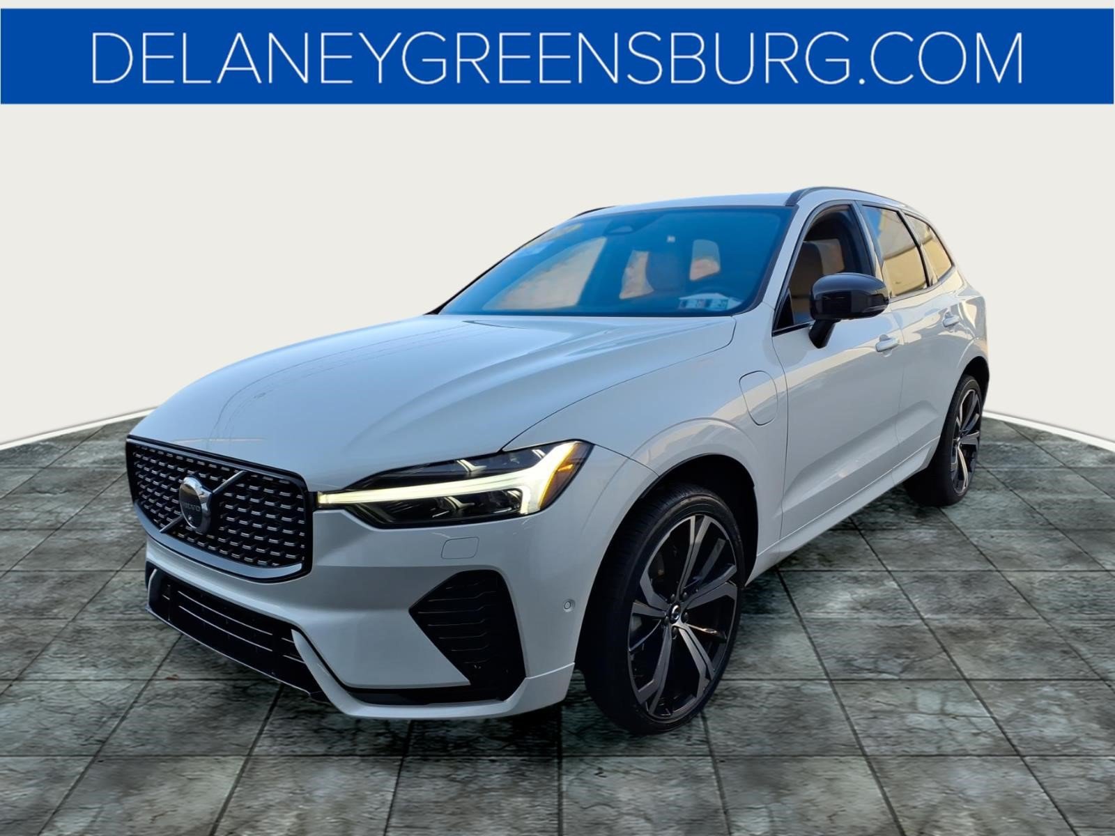 Used 2024 Volvo XC60 T8 Ultimate w/ Protection Package Premier AWD/4WD image 7