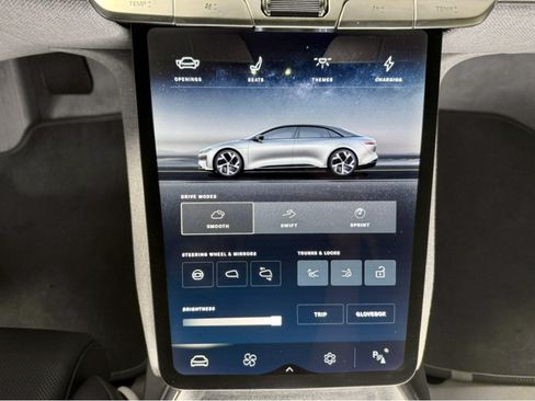 Used 2023 Lucid Air Touring AWD/4WD image 9