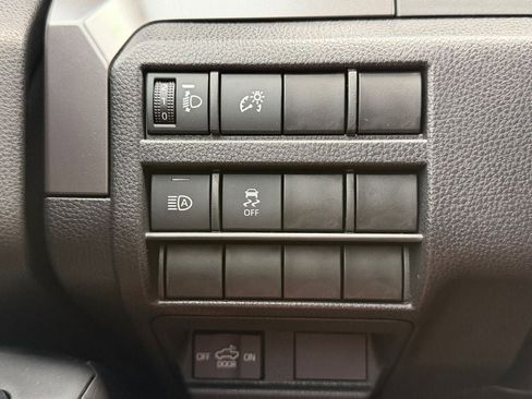 Certified 2025 Toyota Tacoma TRD Sport image 22