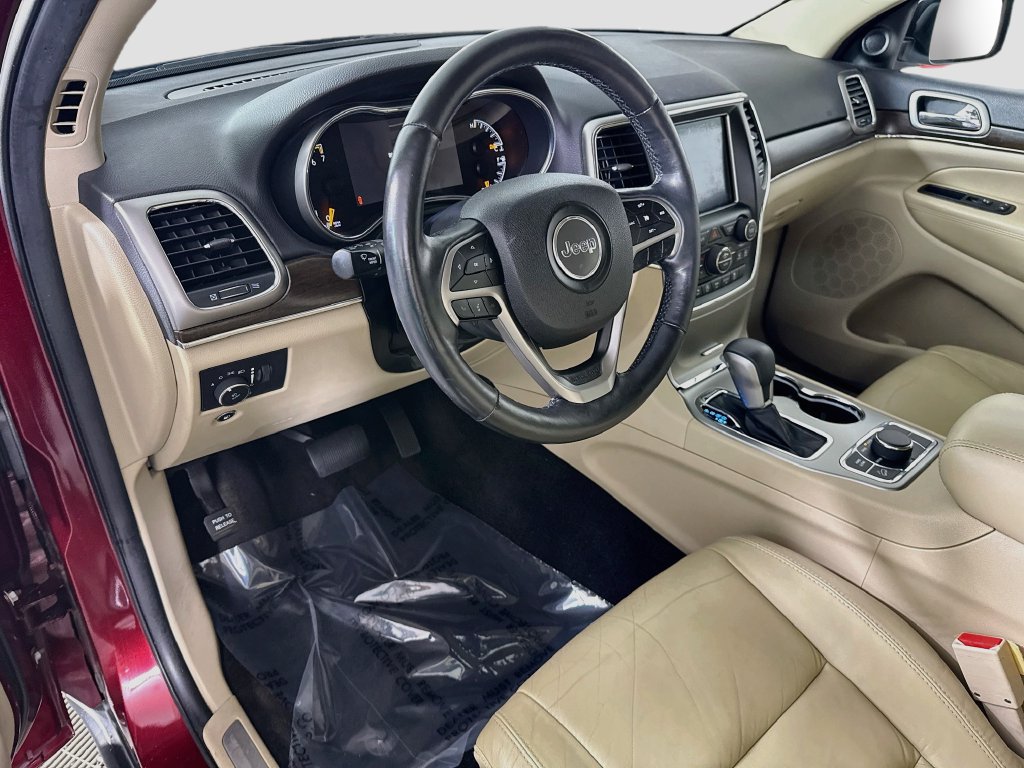 Used 2018 Jeep Grand Cherokee Limited AWD/4WD image 18
