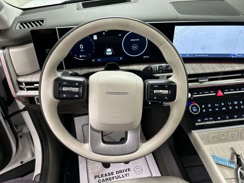 Used 2024 Hyundai Santa Fe Calligraphy image 4