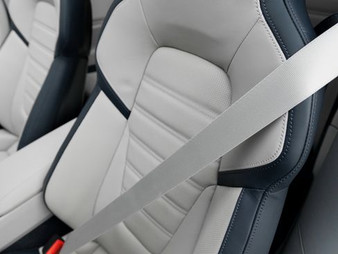 Certified 2026 Porsche 911 Targa 4 GTS image 21