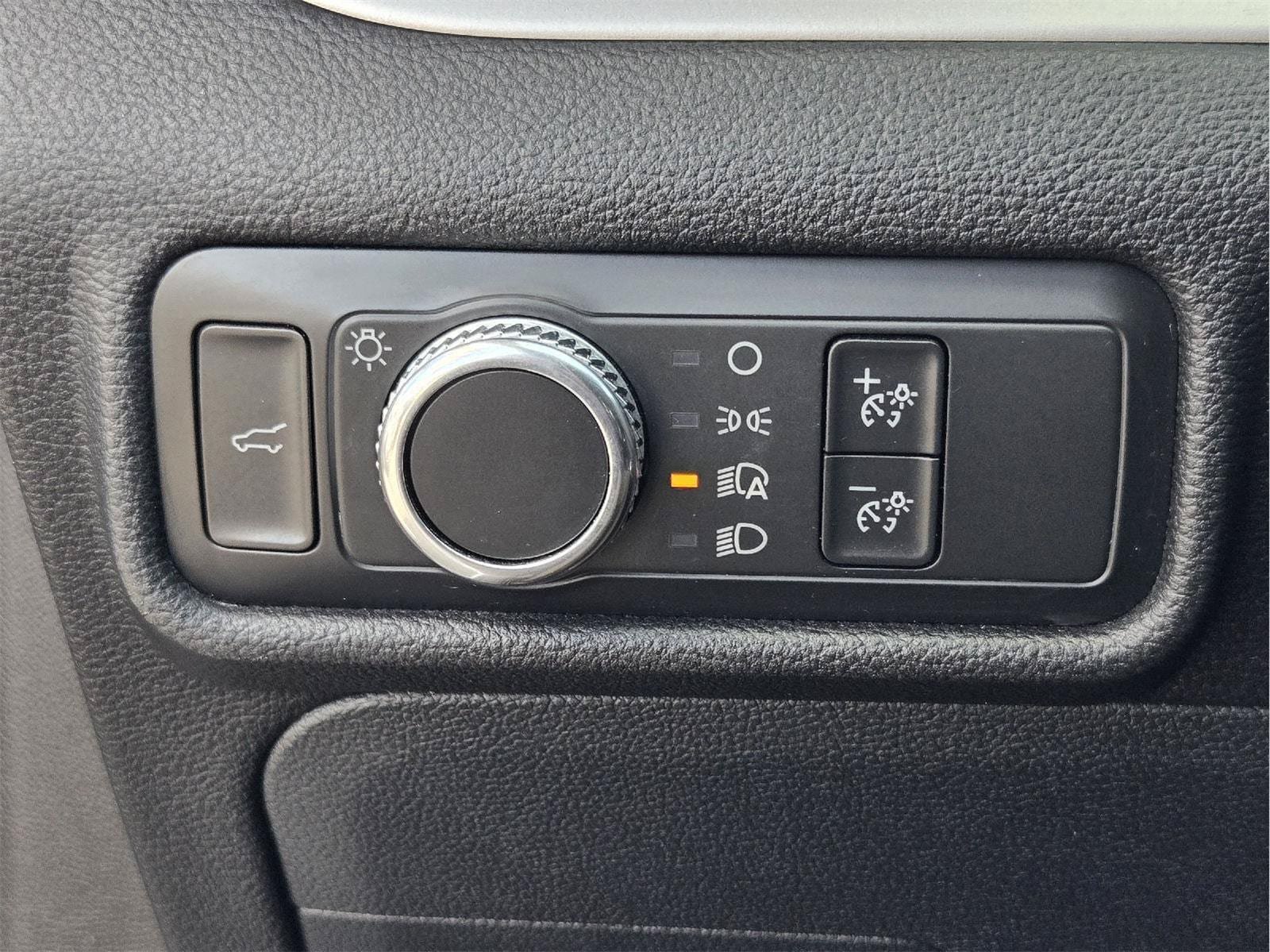 Used 2021 Ford Explorer XLT RWD image 20