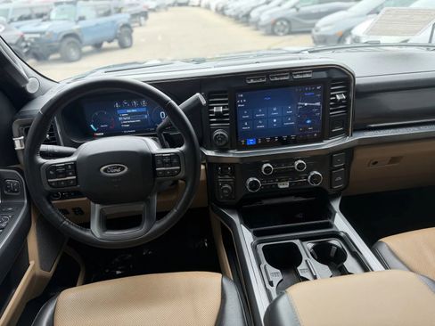 Used 2024 Ford F250 Lariat w/ Lariat Ultimate Package AWD/4WD image 14